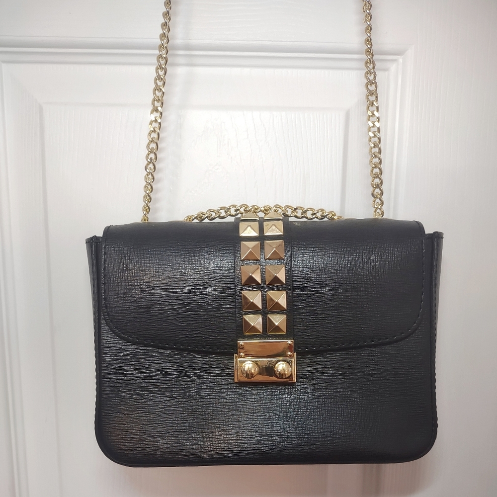 New Handmade Italian Saffiano Leather Studded Handbag| Black w/Gold Hardware